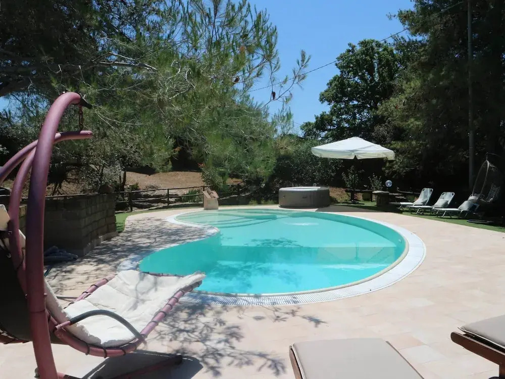 Charming Villa in Suvereto with Hot Tub