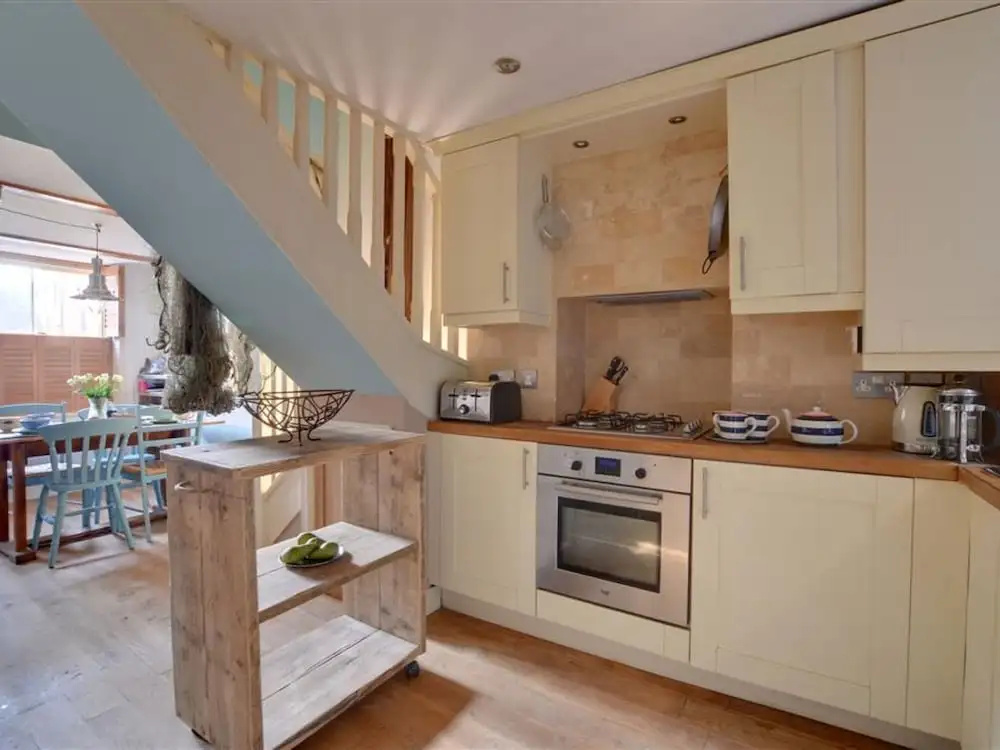 Modern Holiday Home in Hastings Kent With Garden