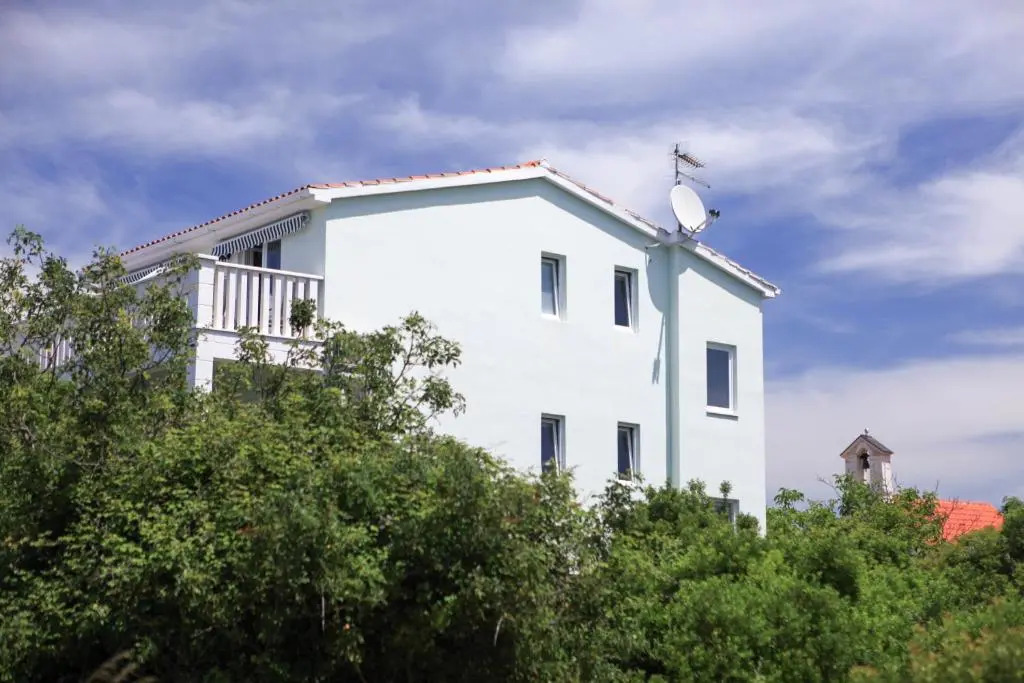 Apartments Luka