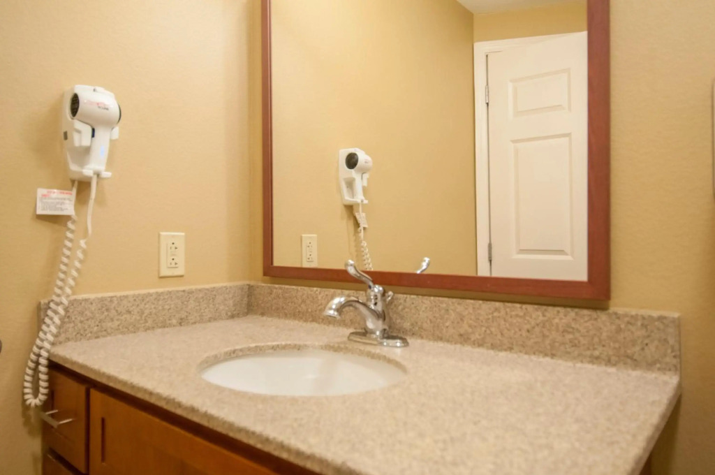 Candlewood Suites Flowood, MS by IHG