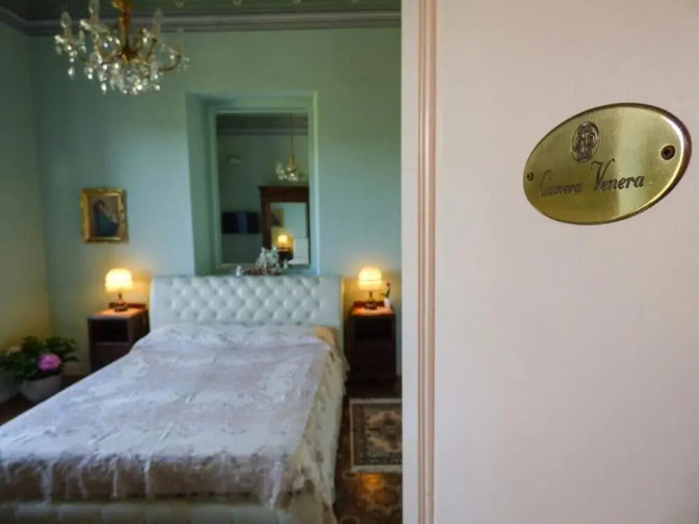 Palazzo Giovanni bed and breakfast