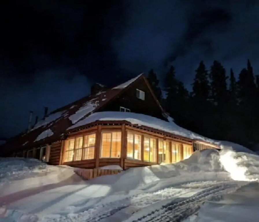 Alexander lake lodge