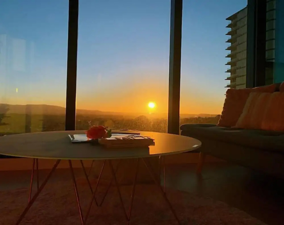 SkyGarden Luxury Condo The Glen by Live Local
