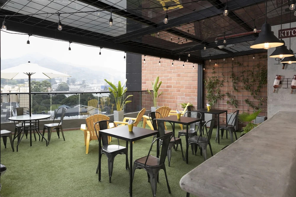 Hotel Distrito 21