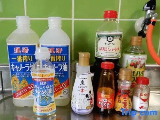 Walking Distance to Downtown Naha Near Airport n