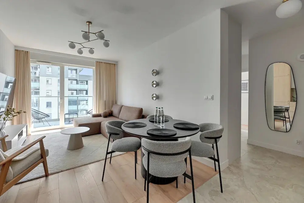 Horizon 63 Superior by Grand Apartments