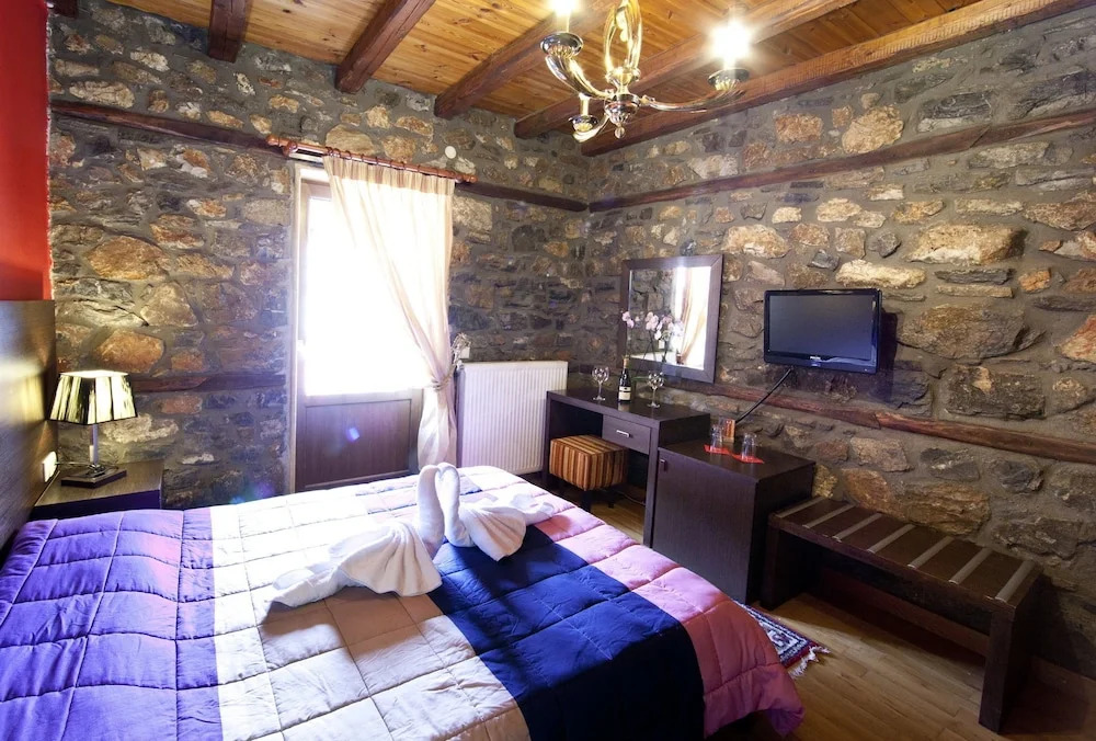 Chalet Lithos
