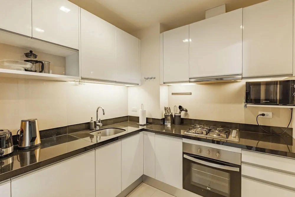 Awesome 3bd Townhouse with a patio