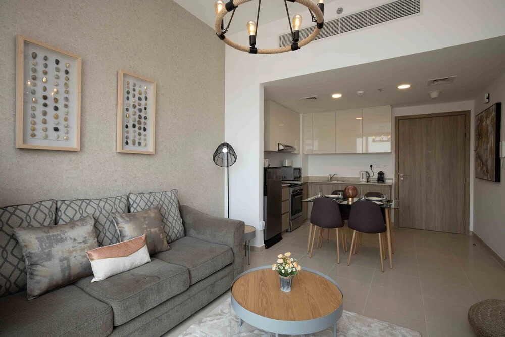 Modern 1 BR in Town Square Park Bnbmehomes