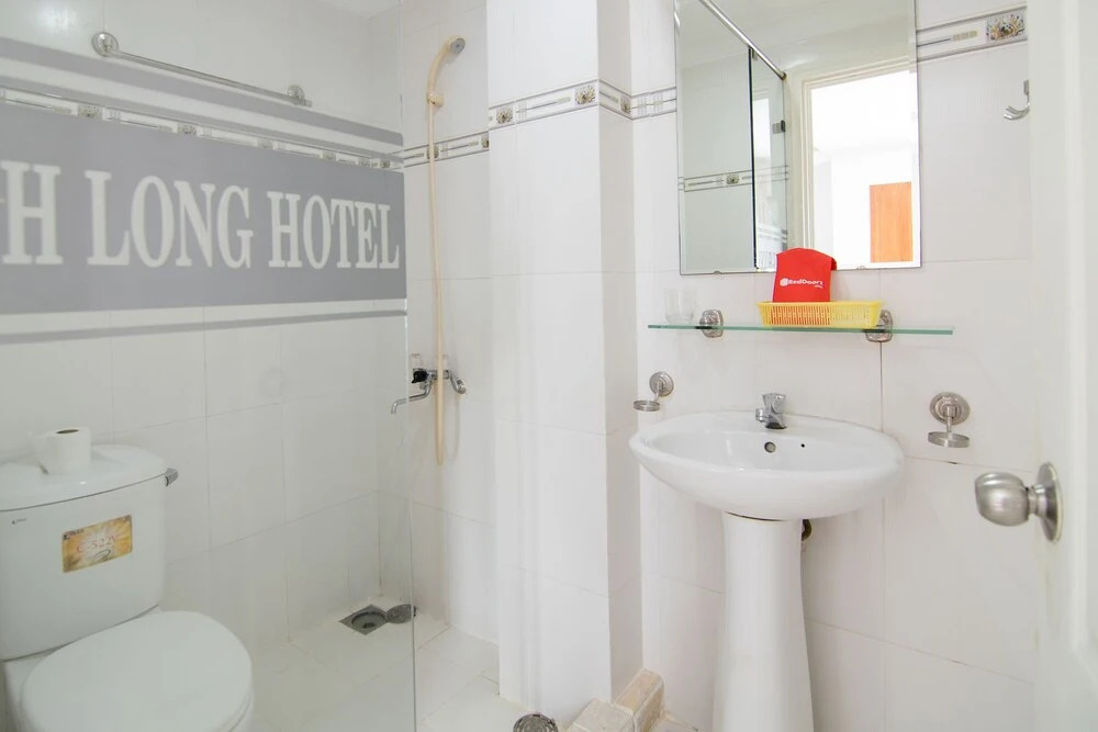 Hoang Long Son Hotel by RedDoorz