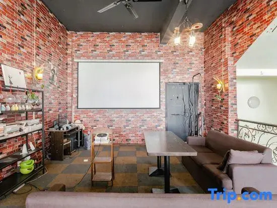 Music & Stories Youth Hostel