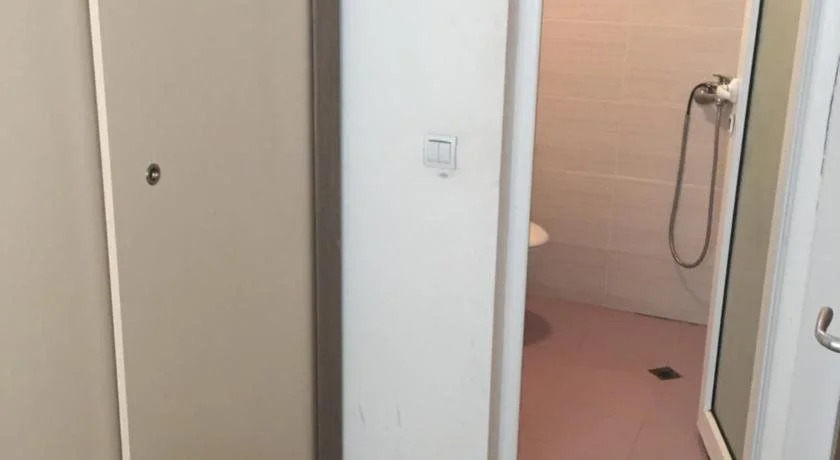 Hostel Elena
