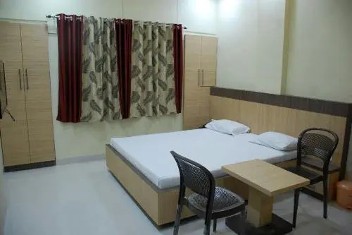Yashwant Lodge