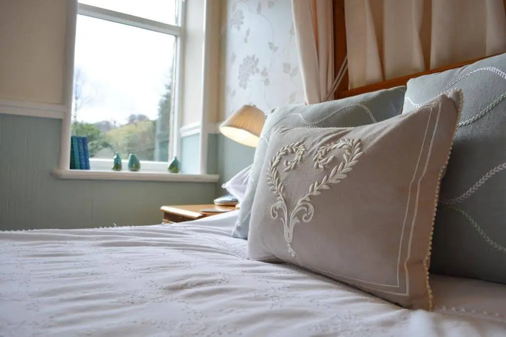 Riverside Bed  Breakfast