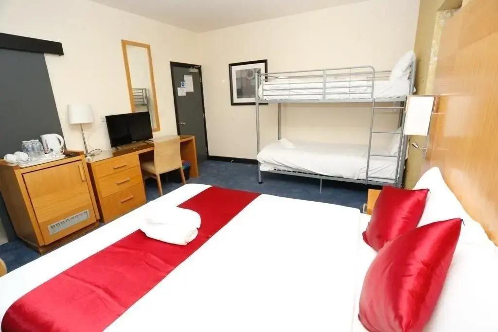 Acorn Lodge Hotel Gatwick & Parking