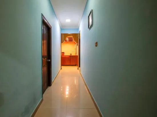 Hotel ATG Royal Inn