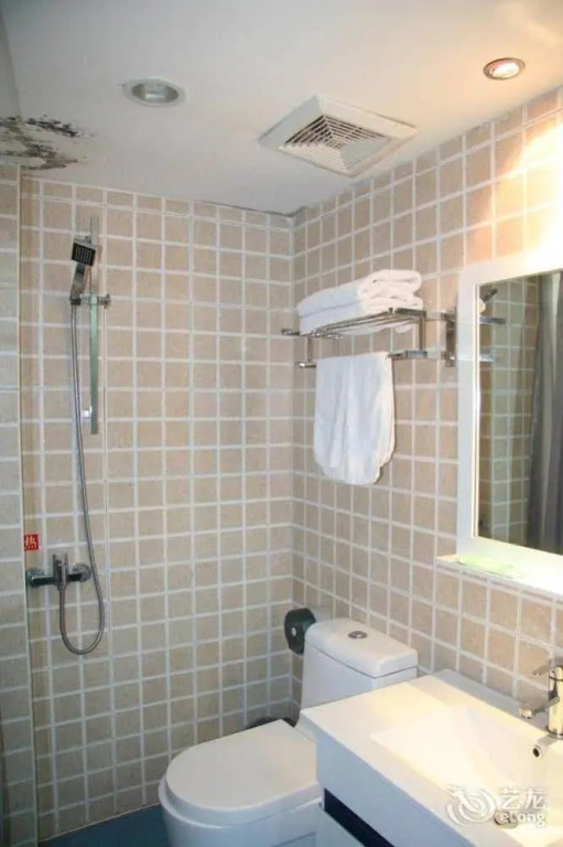 Zhengzhou Gaocheng Business Hotel