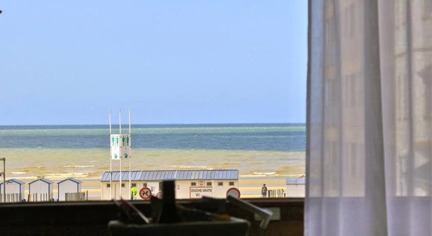 Hotel Iris