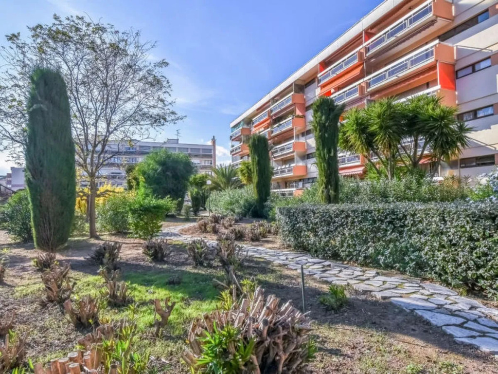 Villa LE MAXIME Sainte Maxime 15196