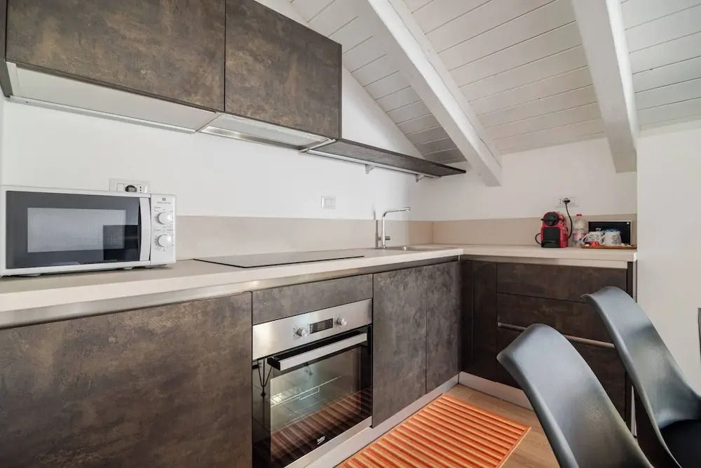 Modern Flat 2 Near the Swiss Border in Viggiù