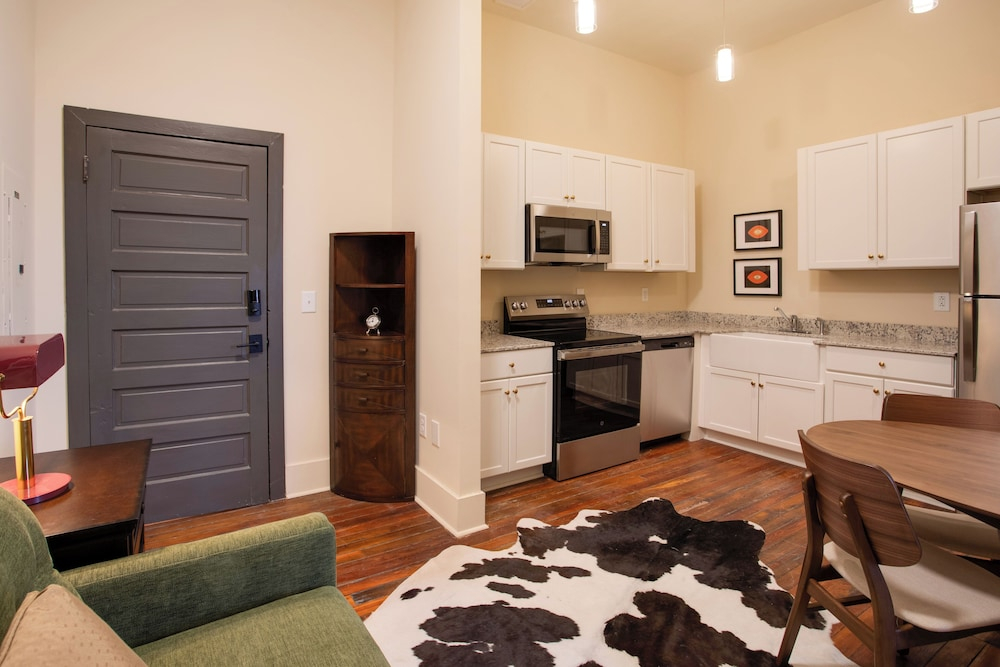 Dtwn Florence Studio 1/2 Mi to Regional Med Center