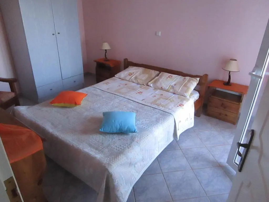 Faros Apartments