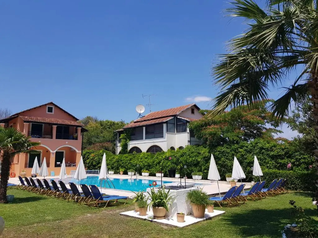 Varvara Studios & Apartments II