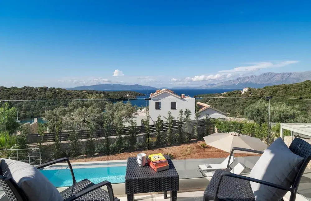 Villa Taphian