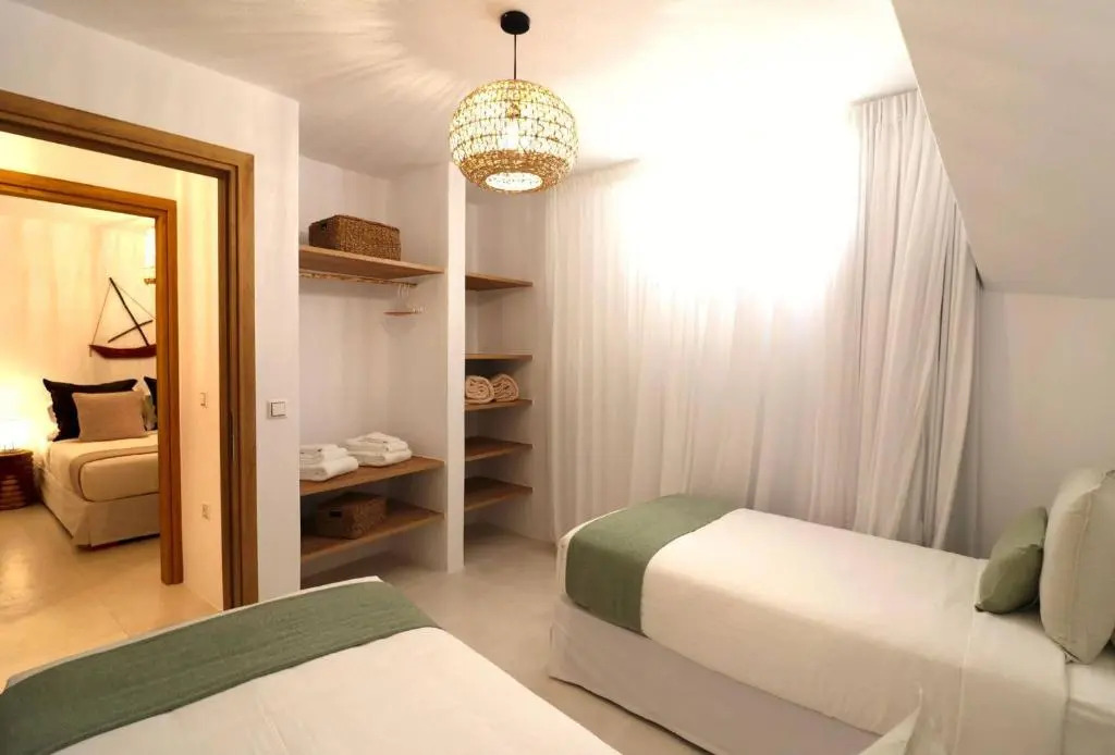 The Nine Graces - Agia Anna Beach Apartements