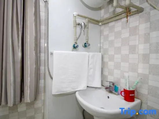 Ruyi Hotel (Hefei Binhu Century City Shop)