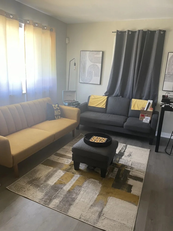 Capitol hide away
