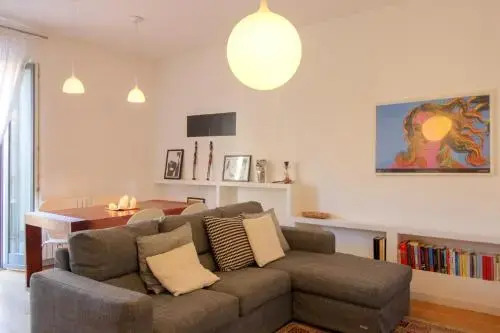 Porta Nuova Modern Flat