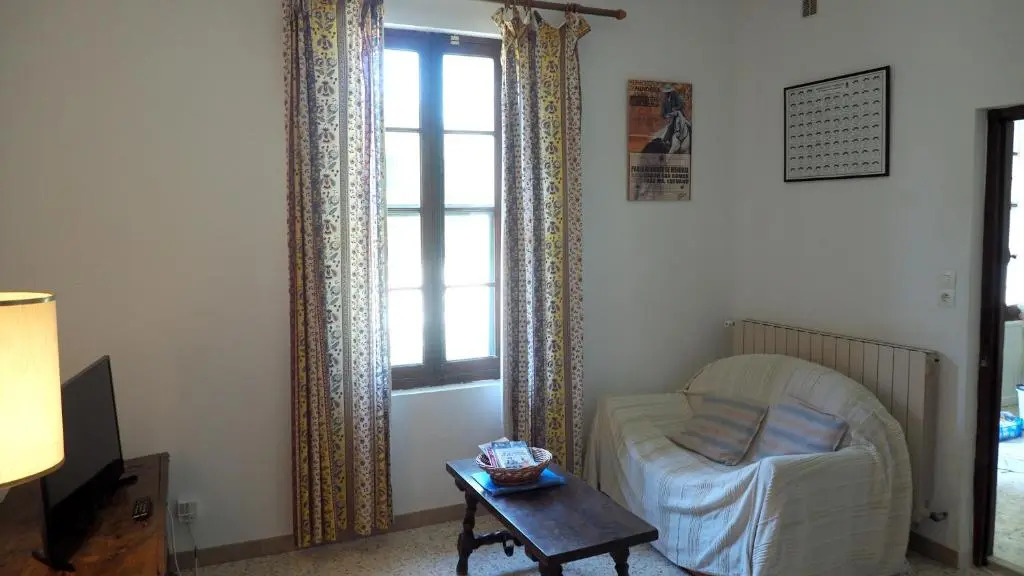 Charmante maison en Camargue avec piscine partagée