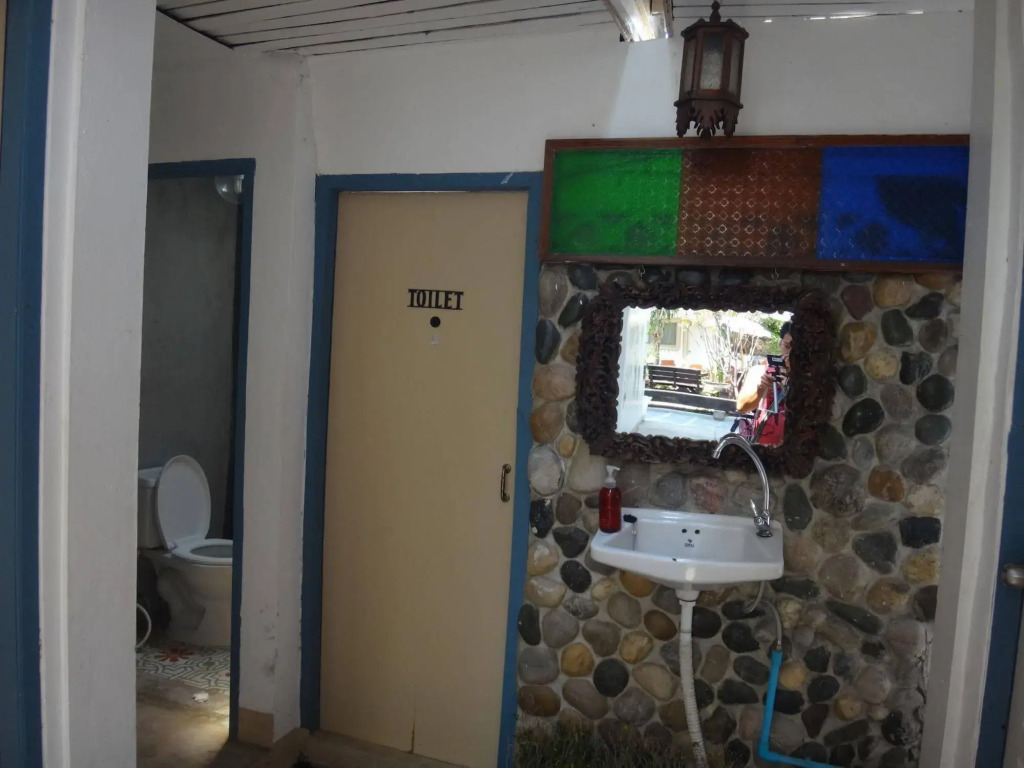 Stay With Me Guesthouse