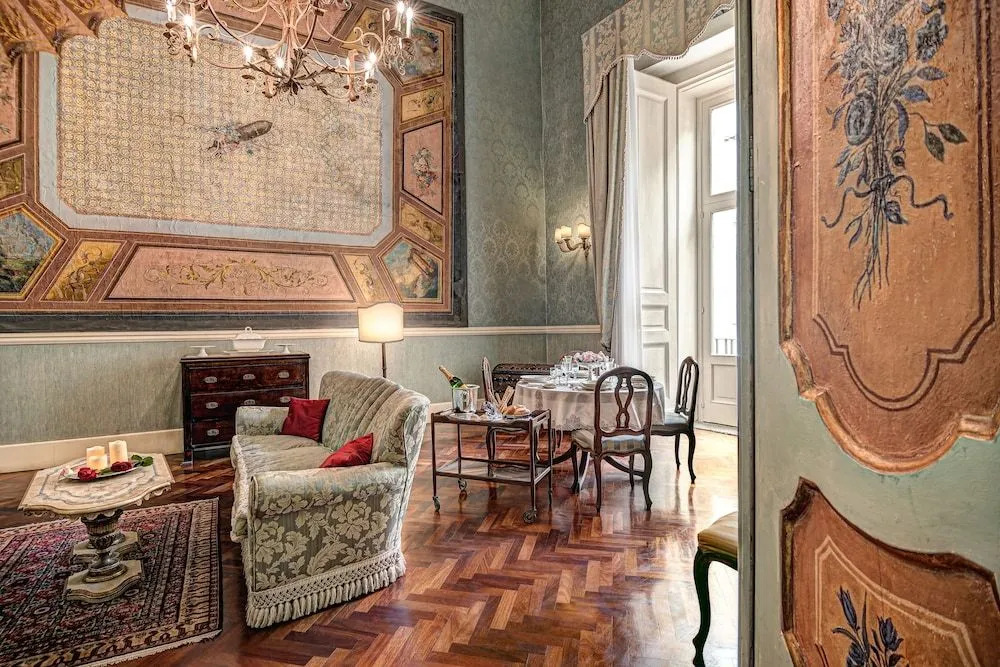 Suite Borbone Royal