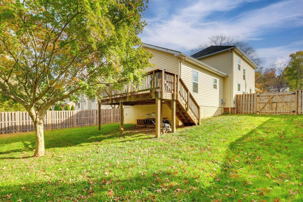 Warrenton Gem: Walk to Downtown!