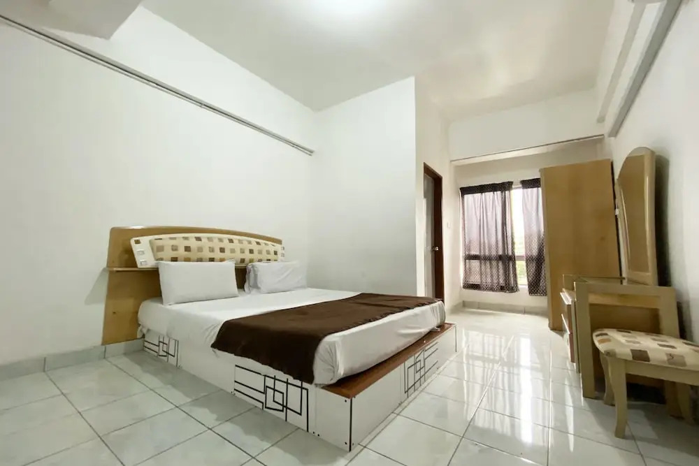 OYO 90184 Api Api Guesthouse 533