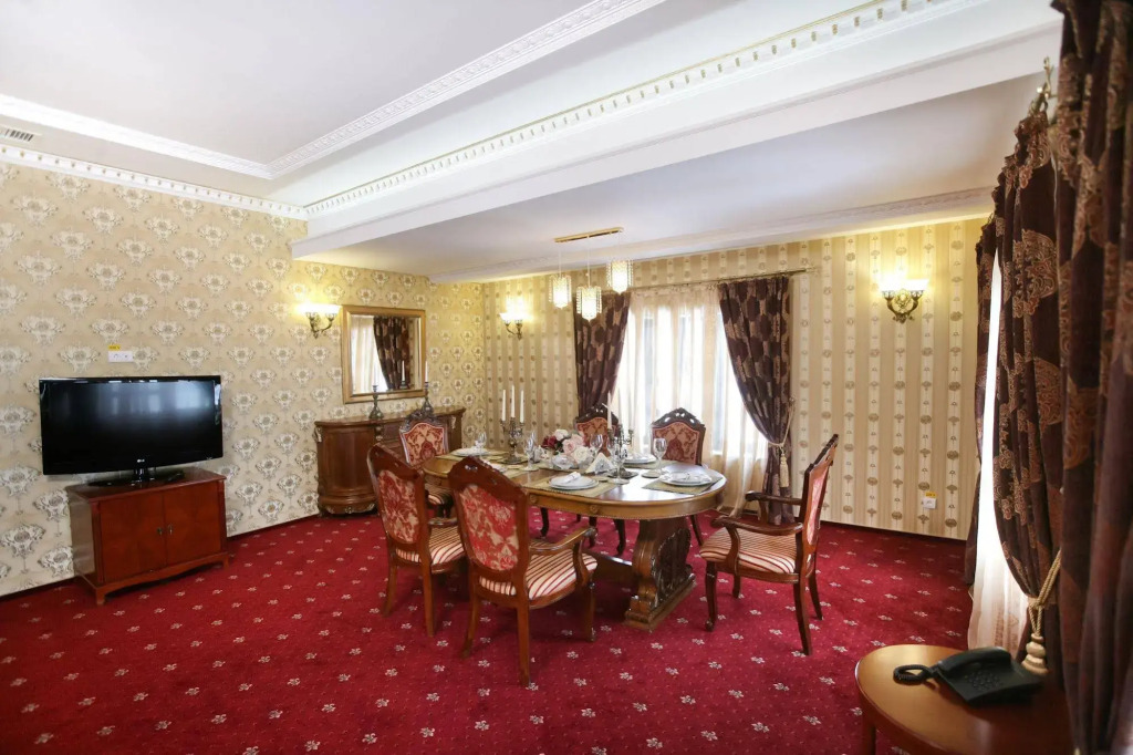 Hotel La Castel Iasi