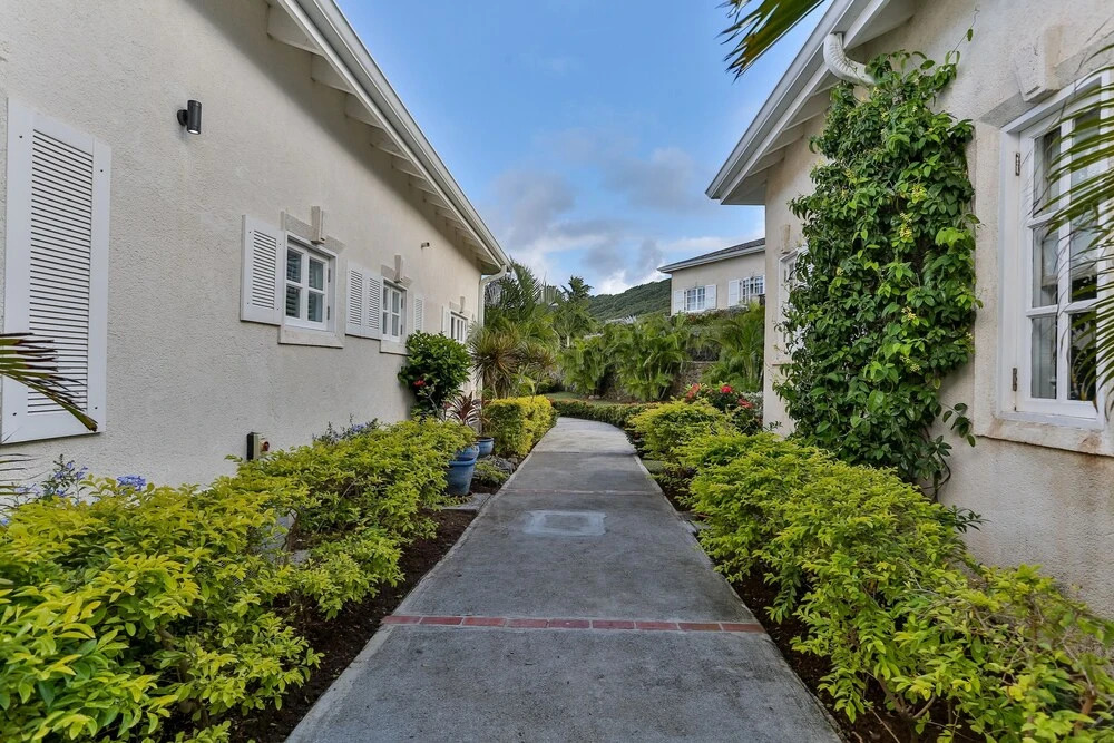 Cayman Villa - Contemporary 4 bedroom Villa with Stunning Ocean Views 4 Villa by RedAwning