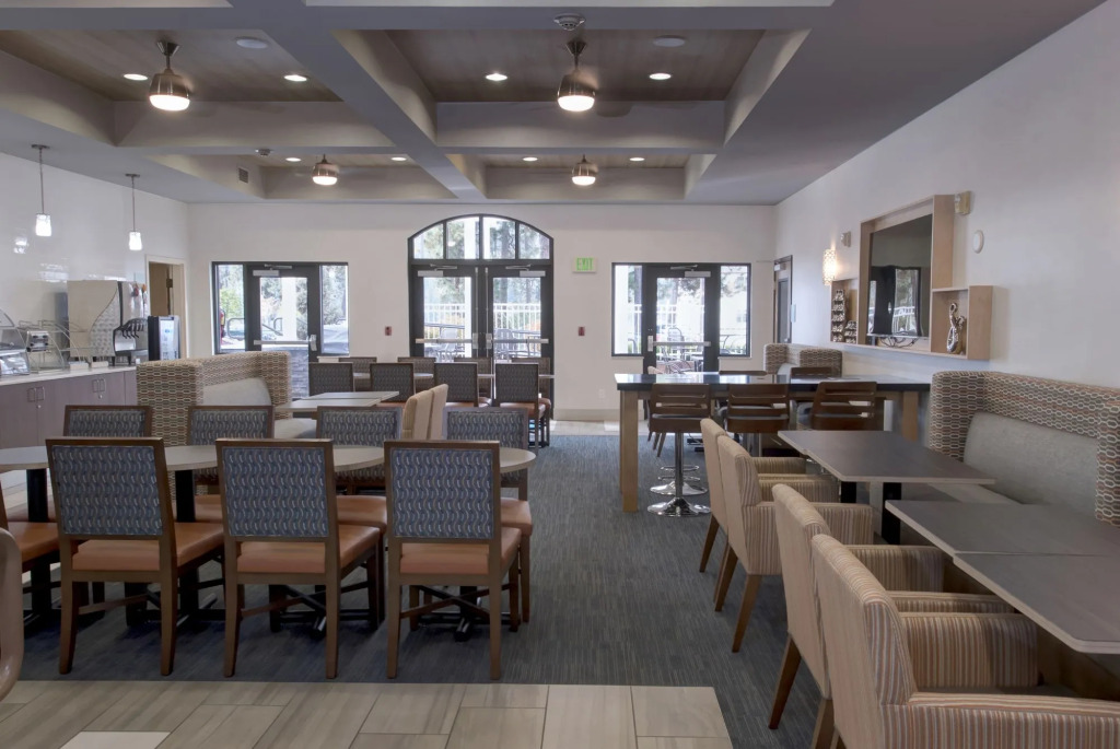 Holiday Inn Express & Suites Interstate 90 by IHG