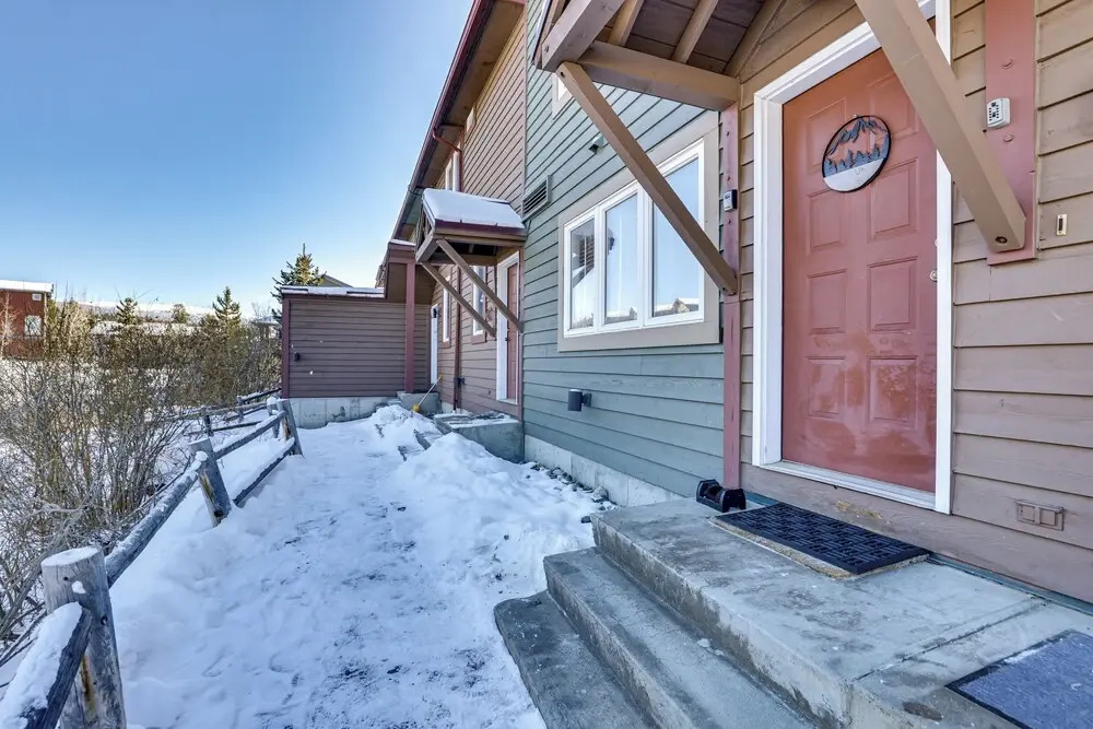 Fantastic Fraser Condo: Year-round Family Getaway