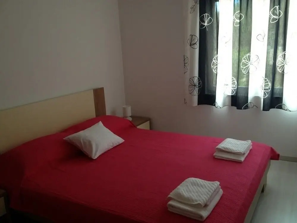 Franco - Secluded Paradise - A3 Franceska