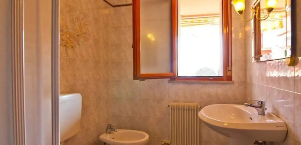 Cozy Flat for Four Guests Just Steps From the sea