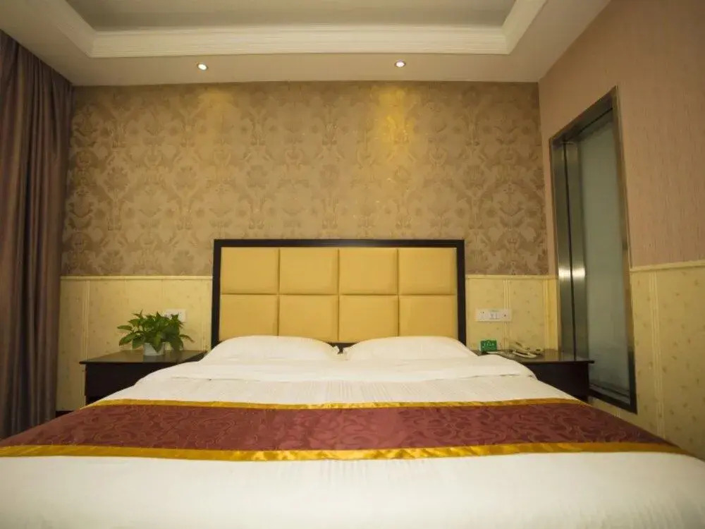 GreenTree Alliance Fengxian Fengcheng Nanfeng Highway Hotel