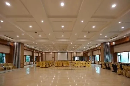 喆啡酒店(广州白云大道北店)