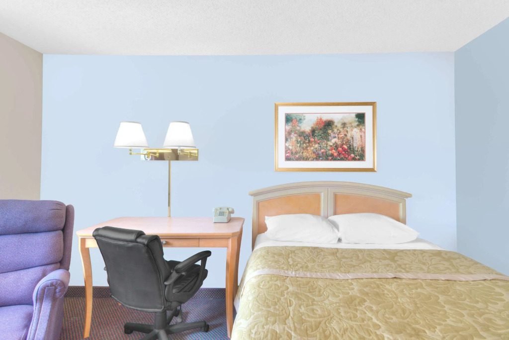 Super 8 by Wyndham Augusta