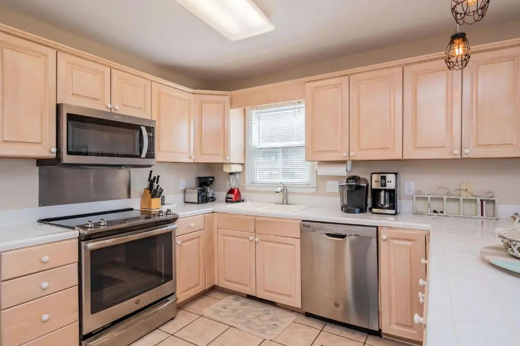 Sweet Retreat by Oak Island Accommodations