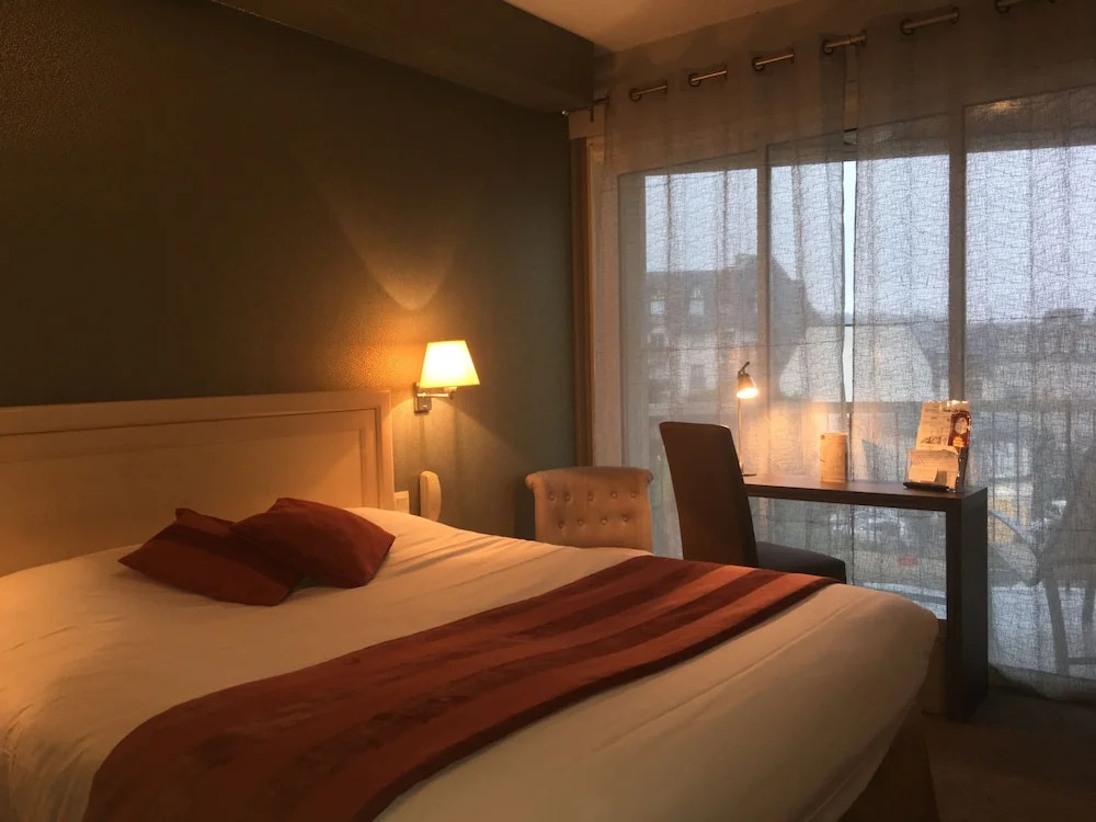 Bagnoles Hotel - Contact Hotel