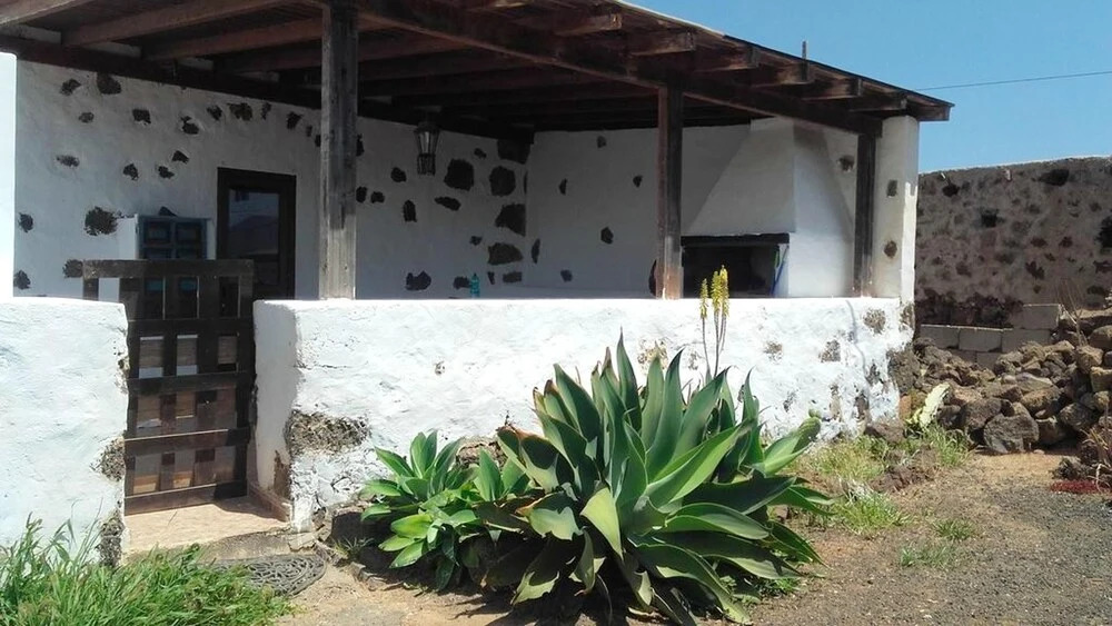 House With one Bedroom in La Oliva, With Wonderful Mountain View and W