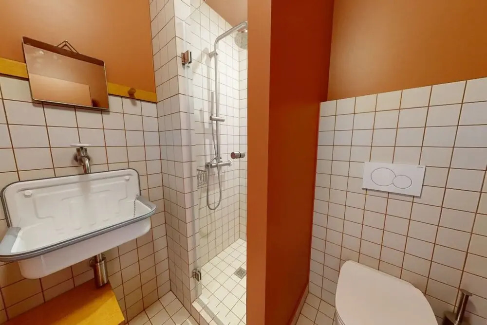 Charming 2-bed Flat w Shared Spaces